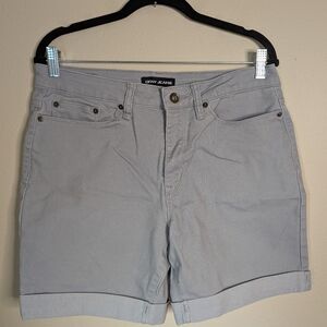 DKNY Women's Light Gray Jean Shorts Size 8